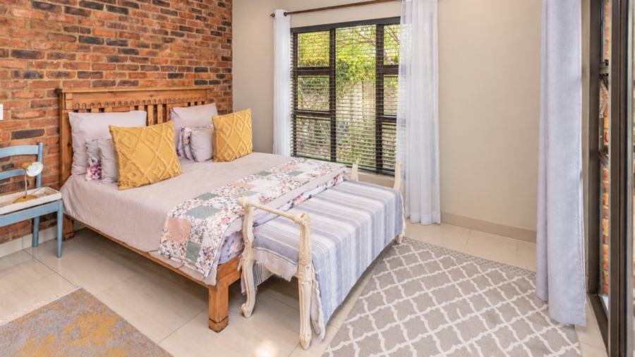 5 Bedroom Property for Sale in Xanadu Nature Estate North West